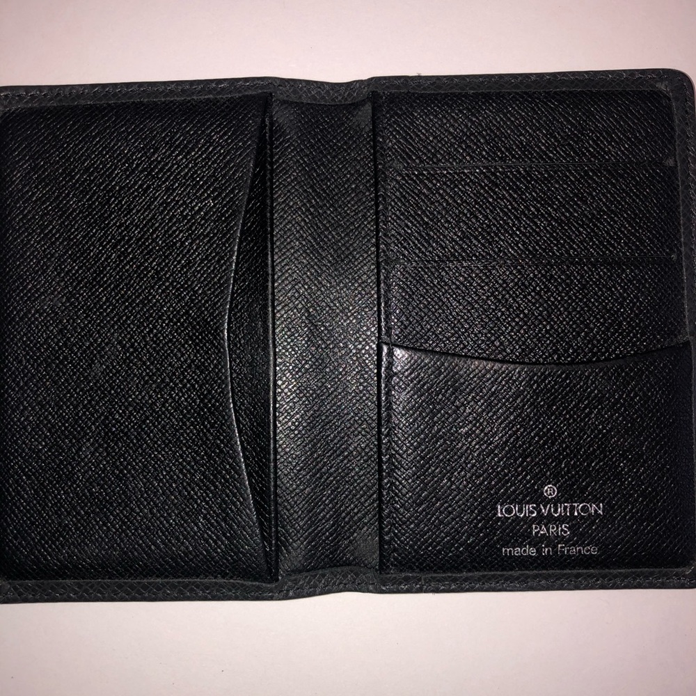 Louis Vuitton Card Holder - Picture 1 of 7